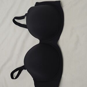 SKIMS Fits Everybody Bra Size:44D  Onyx
